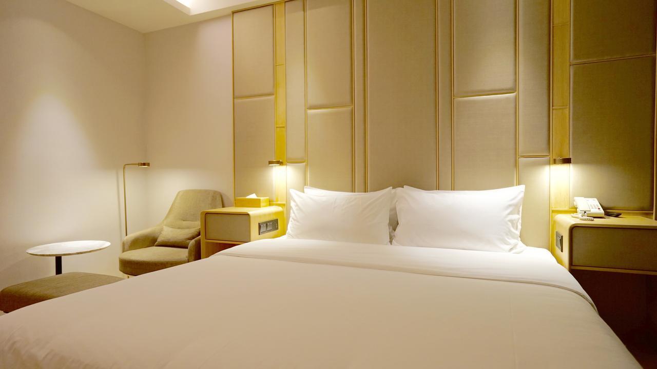 Ji Hotel Beiing Capital Airport Shunyi Екстериор снимка